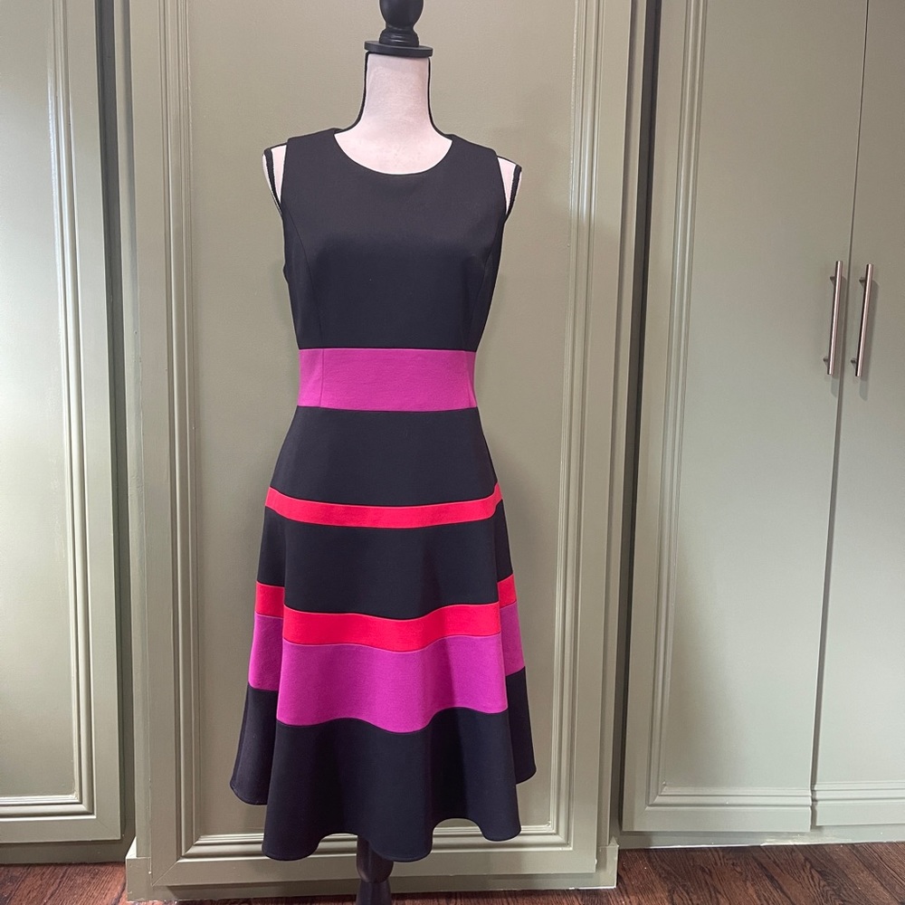 Anne Klein Black Color Block Sleeveless Dress Size 12 Lined Back Zip Fit Flare